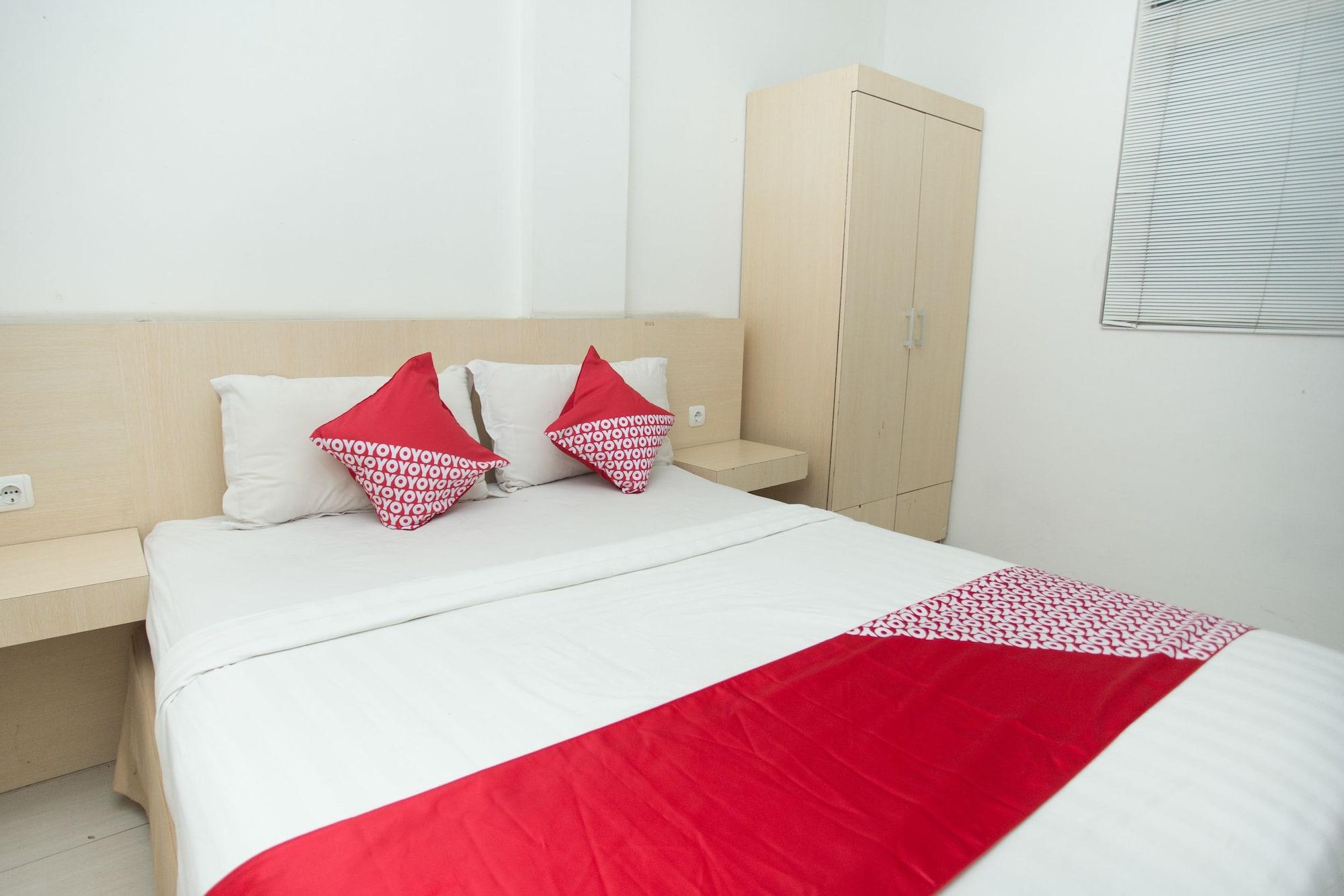 Hotel Oyo 850 Lapan Lapan à Banjarmasin  Extérieur photo
