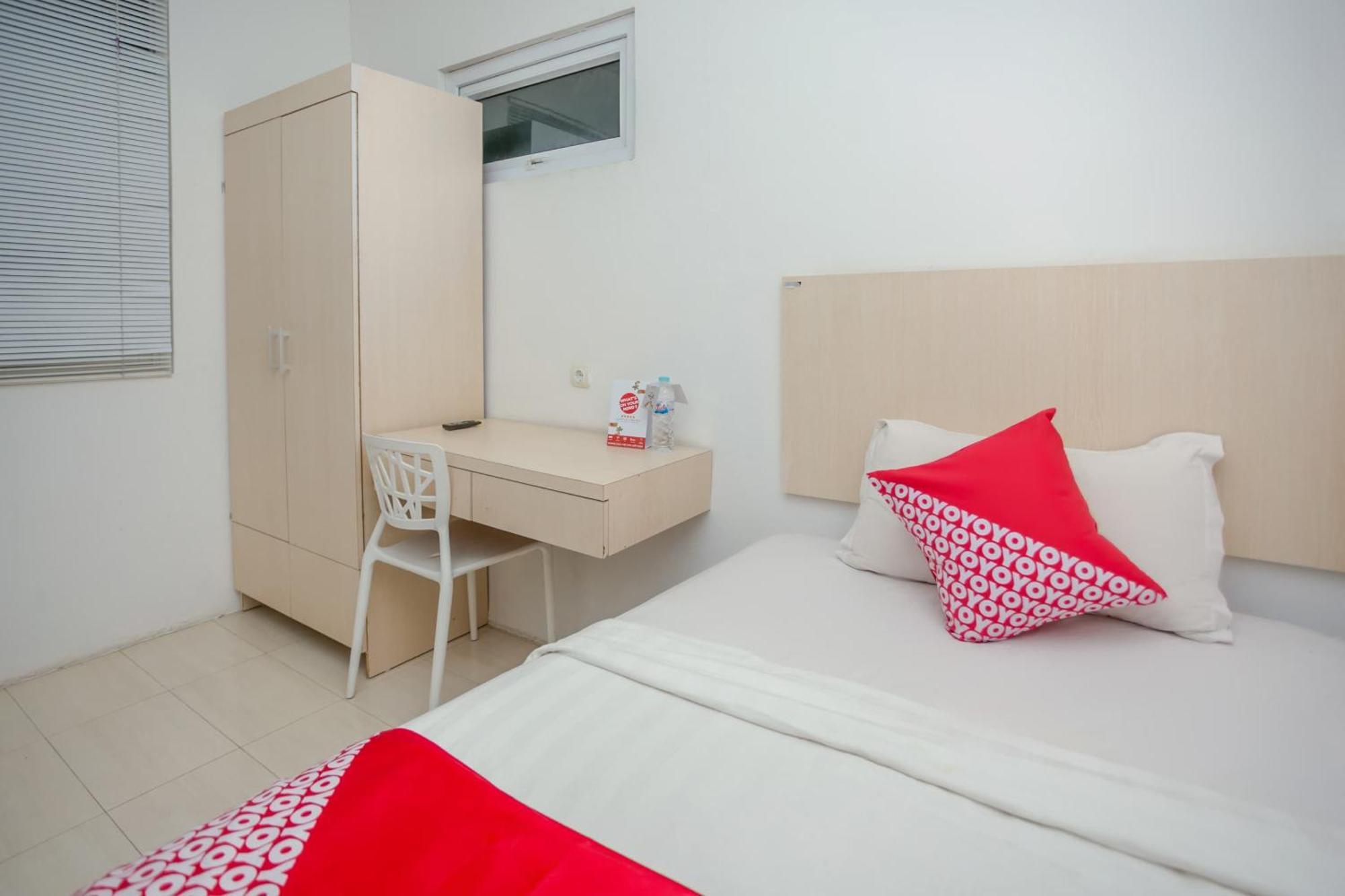 Hotel Oyo 850 Lapan Lapan à Banjarmasin  Extérieur photo
